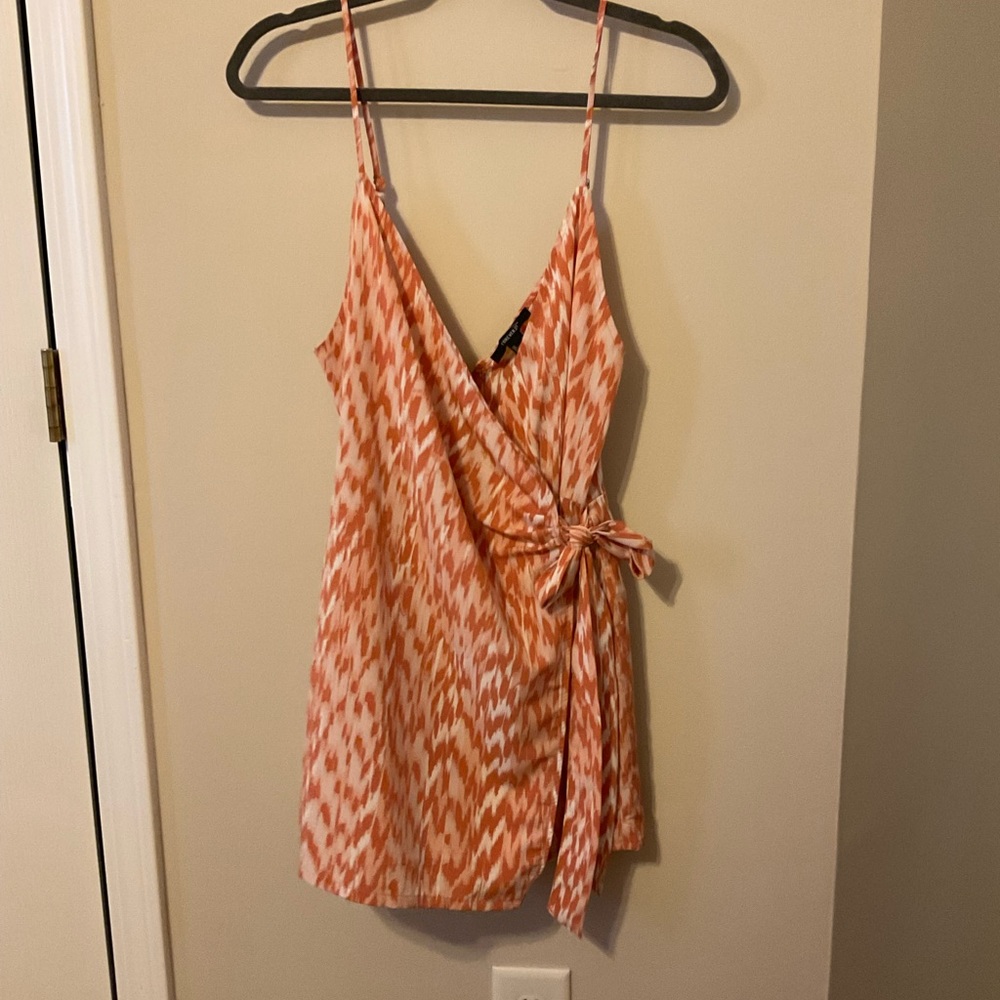 Forever 21 side tie romper NWT